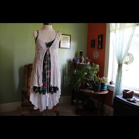 Ivory Cover up great for bikini weather urban - Picture 5 of 6